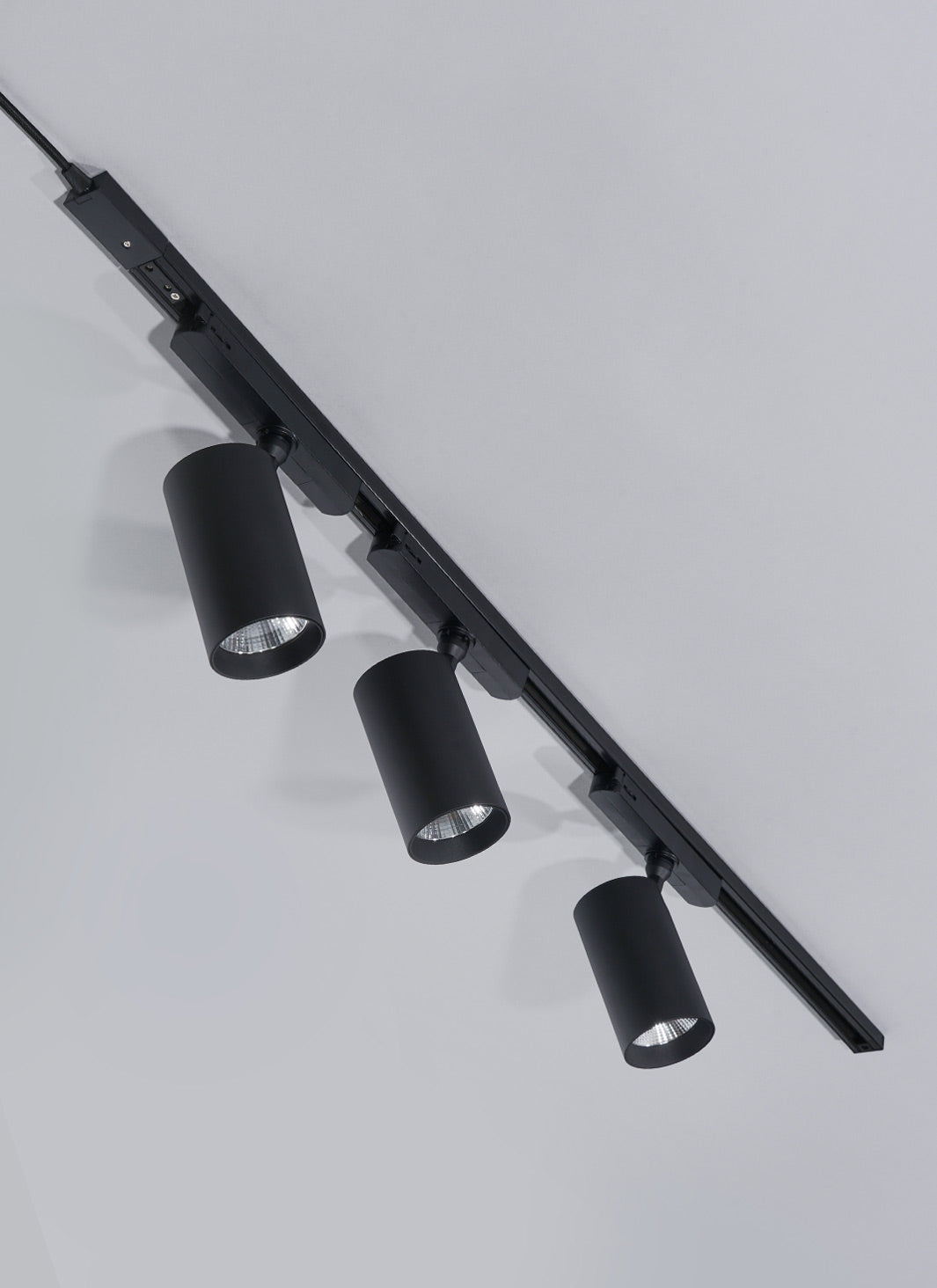 Highland™ LED Track Light System-11